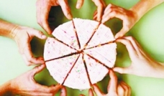 2017年餐饮收入接近四万亿，团餐、火锅领跑